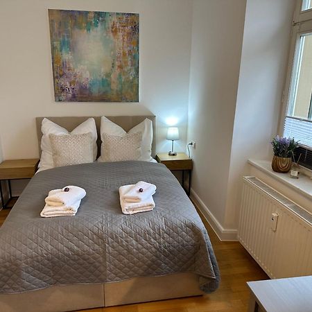 Bella Casa - Business&Family, 100M Zum Konzerteingang Schloss, Parkplatz, Smarttv, Netflix, Waschmaschine, 24H Checkin, 36Qm, Ap 12 Людвігсбург Екстер'єр фото