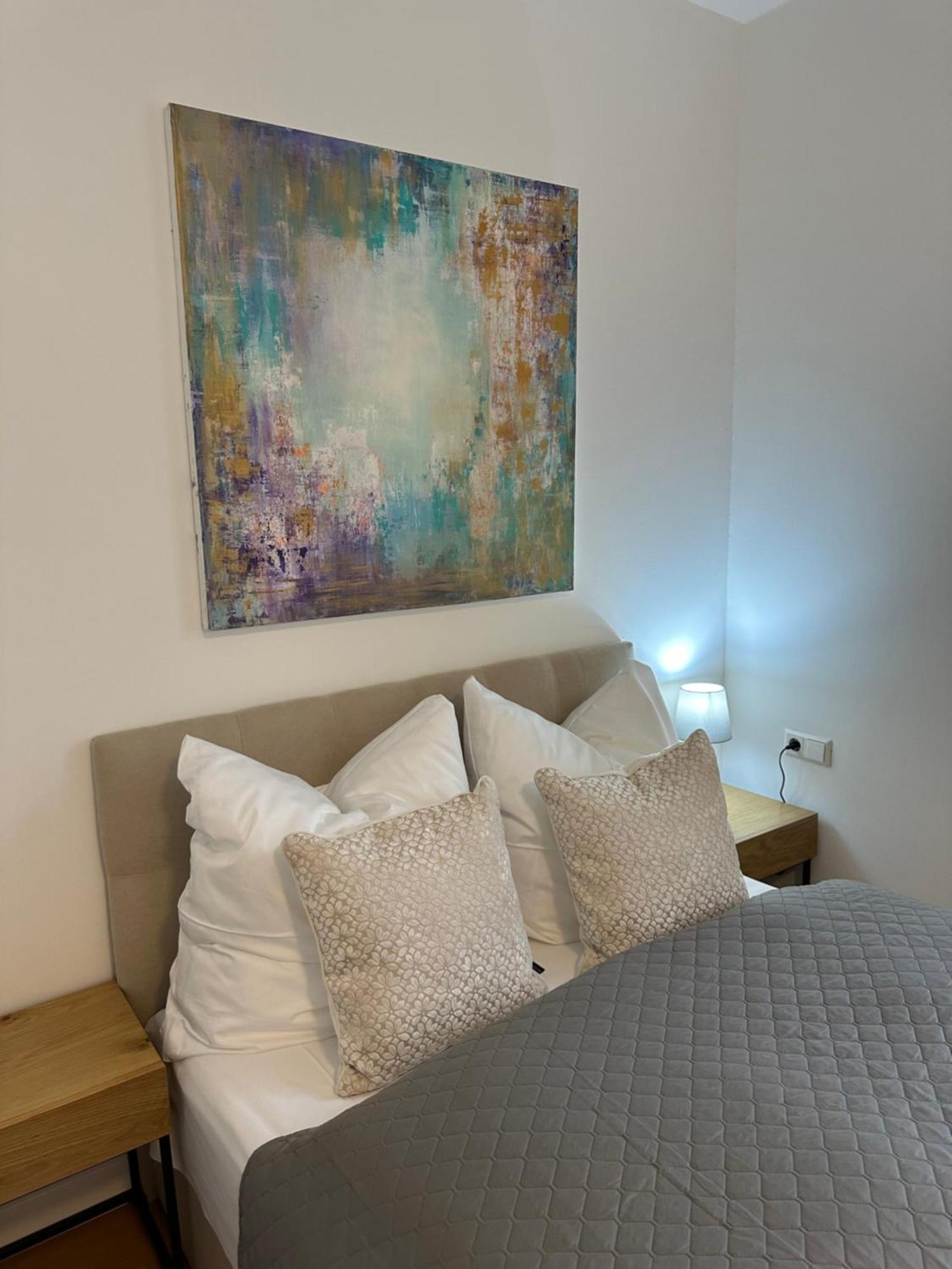Bella Casa - Business&Family, 100M Zum Konzerteingang Schloss, Parkplatz, Smarttv, Netflix, Waschmaschine, 24H Checkin, 36Qm, Ap 12 Людвігсбург Екстер'єр фото