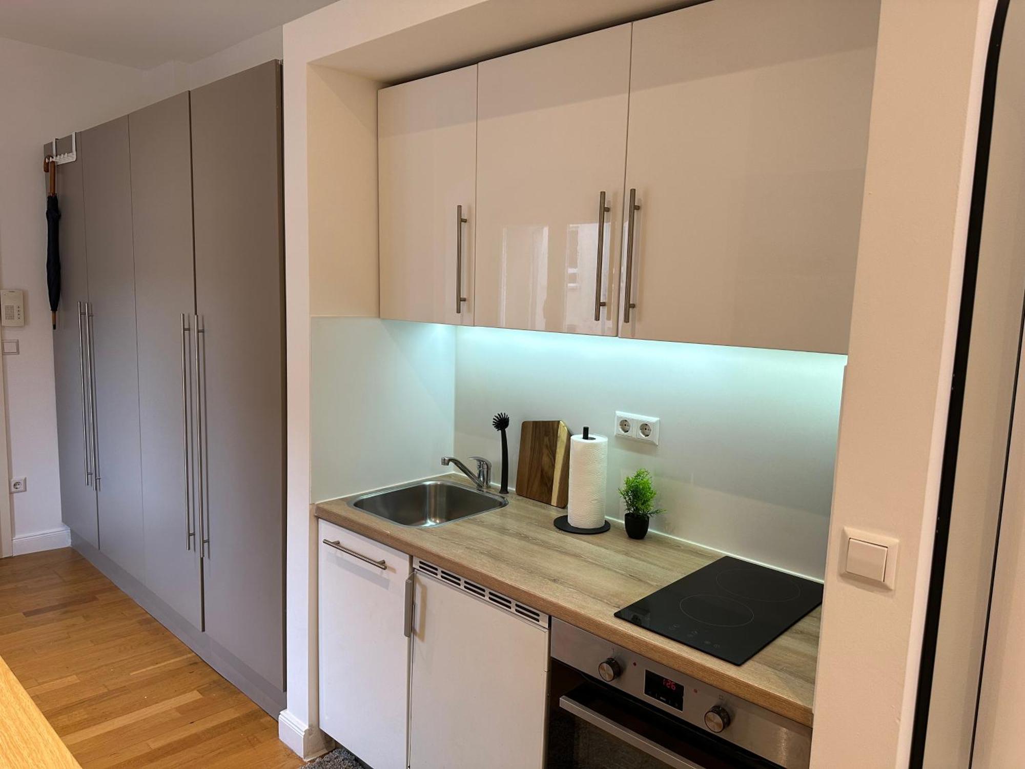 Bella Casa - Business&Family, 100M Zum Konzerteingang Schloss, Parkplatz, Smarttv, Netflix, Waschmaschine, 24H Checkin, 36Qm, Ap 12 Людвігсбург Екстер'єр фото