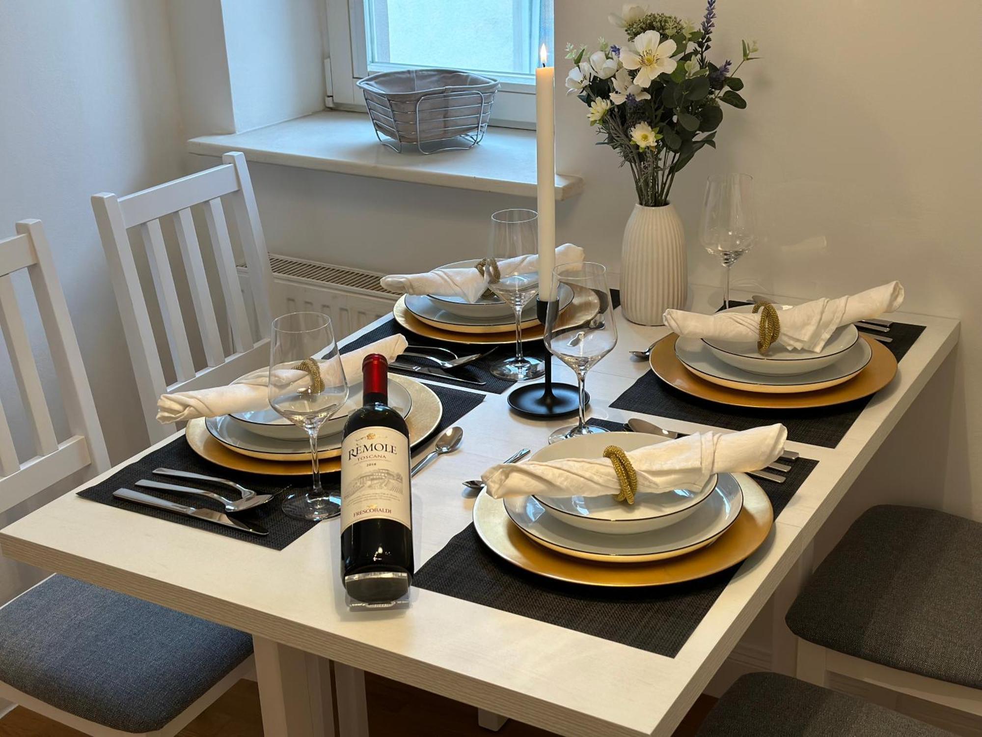 Bella Casa - Business&Family, 100M Zum Konzerteingang Schloss, Parkplatz, Smarttv, Netflix, Waschmaschine, 24H Checkin, 36Qm, Ap 12 Людвігсбург Екстер'єр фото
